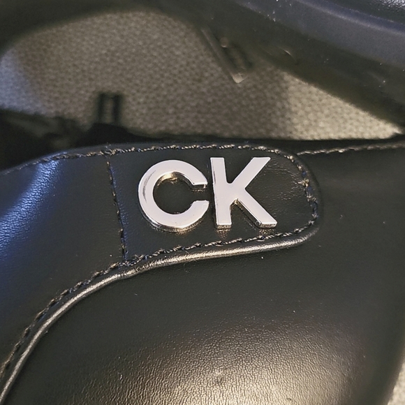 Calvin Klein ankle bootie with side zipper size 10 - Picture 8 of 11